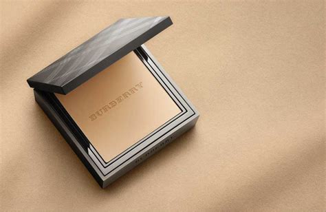 burberry cashmere compact swatch